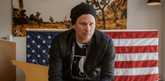 Tom DeLonge